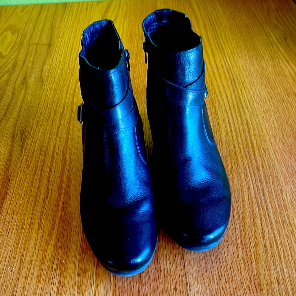 Abeo Womens Short Leather Wedge Heel Boot Zipper Size 10